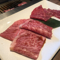 焼肉うしごろ 新宿三丁目店 - 
