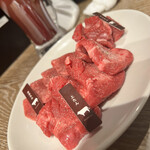 Yakiniku To Kasuudon Ryuunosu - 