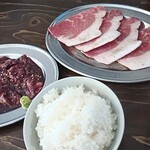 Taishuu Yakiniku Ryueru - ハラミ焼肉ランチと追加コウネ