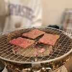 炭火焼肉　頂 - 