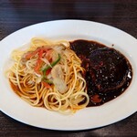 パスタ・デ・ココ - 料理写真:●コンビメニュー　1,285円
　デミグラスソースハンバーグ
　あんかけパスタカントリー200g
　パスタソース : スパイシー