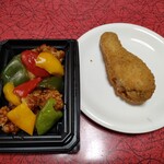 LAWSON - 料理写真:黄金チキン、鶏と野菜の黒酢あえ