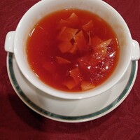 中国料理 桃花林 - 干し貝柱と湯葉入りふかひれスープ