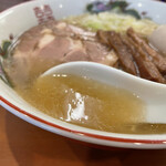 中華そばさとう - 魚介香るあっさりながら深いスープ