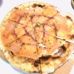 WP PIZZA BY WOLFGANG PUCK - スモークサーモン