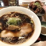 稲庭中華そば 秋田本店 - 煮干し中華そばとチャーシュー飯のセット　1000円