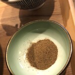 稲庭中華そば - 煮干し中華そばとチャーシュー飯のセット　追い煮干し粉アップ