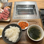 Seinikuten Chokuei Yakiniku Teishoku Yamato - 