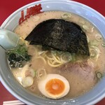 Ra-Men Yamaoka-Ya - 醤油ラーメン　中　麺固め　味かなり薄め（880円）