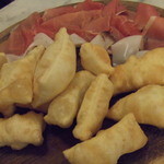 TRATTORIA AL SODO  - ニョッコフリットと生ハム盛り合わせ