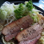 居食庵 えにしや - げんこつらうめん