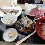 Kakitani Shouten - 貝飯定食です