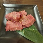 焼肉と牛たん 兼 - 