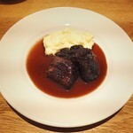 スガハラ - 赤城和牛の赤ワイン煮込み