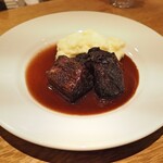 スガハラ - 赤城和牛の赤ワイン煮込み