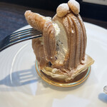 トシ・ヨロイヅカ 東京 - 