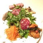 ヌガ - サラダ　メリメロ１８９０円