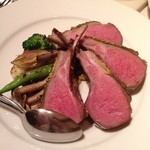 ヌガ - 仔羊のロースト4200えん