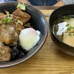 やちむん食堂 - 軟骨ソーキ丼