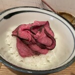 肉じるや5 - ローストビーフとごはん