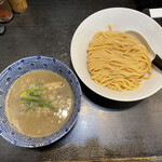 陽はまたのぼる - 濃厚煮干しつけ麺