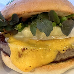 FRESHNESS BURGER - 