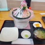 みなと市場 小松鮪専門店 - ◆「海鮮山鉾丼」