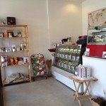 Lepo Bagel&Coffee - 店内　入口近く