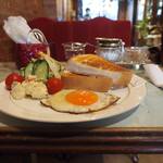 絵里奈 - モーニングセットCセットその１