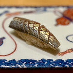 一心鮨 光洋 - ④小肌〜飾り包丁が美しい、これまた大好きな握り。