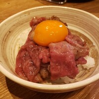 炭火焼肉ホルモン うしごろ 中目黒店 - 