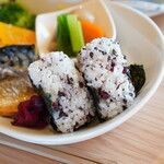 IGETAYA+ - 400円の追加モーニングはお握りは２個！