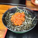 旭川らぅめん青葉 - ミニ・いくら丼