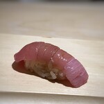 Sushi Kouji - ◆中トロ・・上品な脂で美味しい。口に入れるとトロケマス。