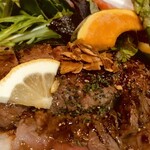 ニクバル ミリオン - ステーキ丼