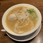 RAMEN 風見鶏 本店 - 鶏白湯+魚介塩　¥780   味玉TP(無料クーポン)