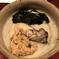 鮨 かの - 牡蠣酒蒸し、鮟肝干柿入