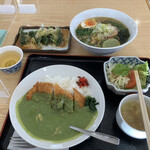 Michino Eki Nishine Resutoran - ほうれん草カツカレー、ほうれん草ラーメン、ほうれん草餃子(茹で)