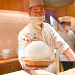 銀座 しのはら - 氷の中は何