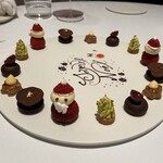 SINAE - 【 ミニャルディーズ６種 】サンタさん