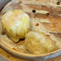 四川豆花飯荘 東京店 - セットの蒸し点心2点