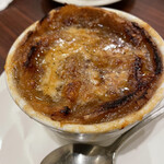 生パスタ専門店 もっちりーの - オニオングラタンスープ