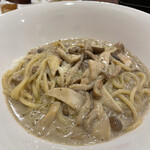 生パスタ専門店 もっちりーの - ポルチーニとキノコのクリームパスタ