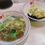 蒙古タンメン中本 - 冷し醤油タンメン/870
麺半分