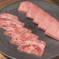 焼肉ホルモン 新井屋 にかい - 