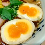 浅草名代らーめん 与ろゐ屋 - 双子の味玉