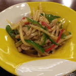 墨花居 - 豚肉と細切り野菜のオイスターソース