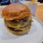 Gui's Burger - 和牛チーズバーガーダブル