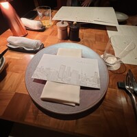 ザ タヴァン グリル＆ラウンジ - 