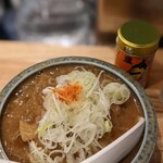 立呑み 鉄砲玉 - 間違いない！牛モツ煮込みが濃い～♪